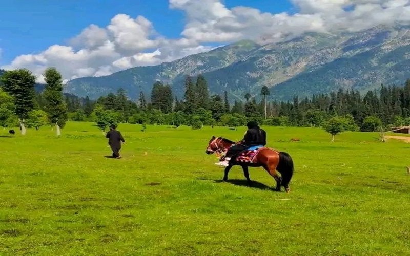 Srinagar Tour Package From Kerala