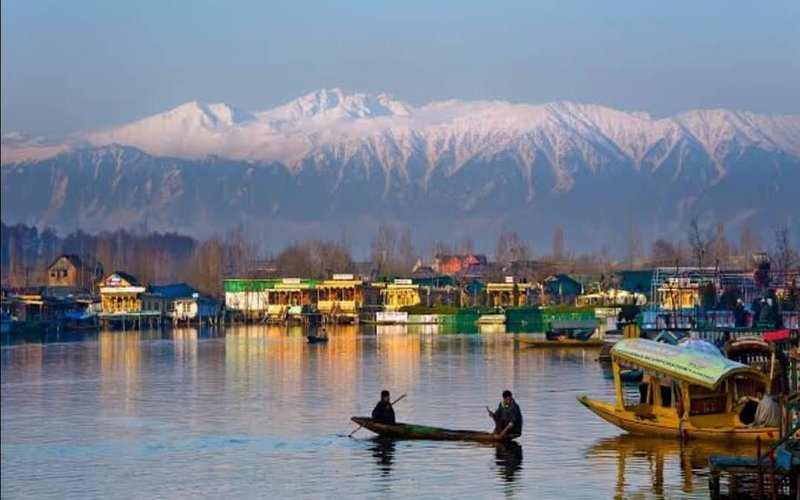 Srinagar Tour Package From Ahmedabad