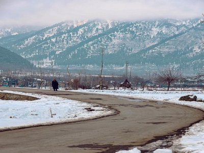 Srinagar Tour Package From Lucknow