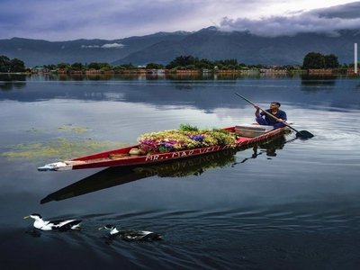 Srinagar Tour Package From Delhi